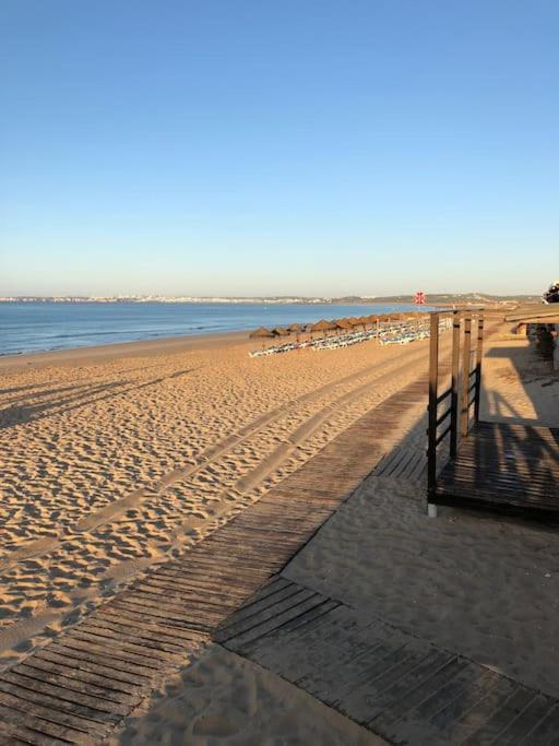 Pleasant T1 With Open View In A Calm Area Apartment Alvor Bagian luar foto