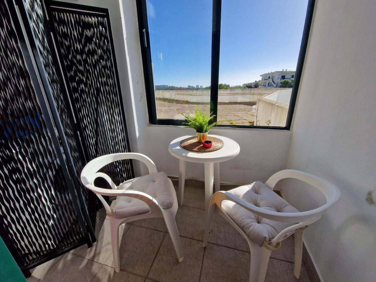 Pleasant T1 With Open View In A Calm Area Apartment Alvor Bagian luar foto
